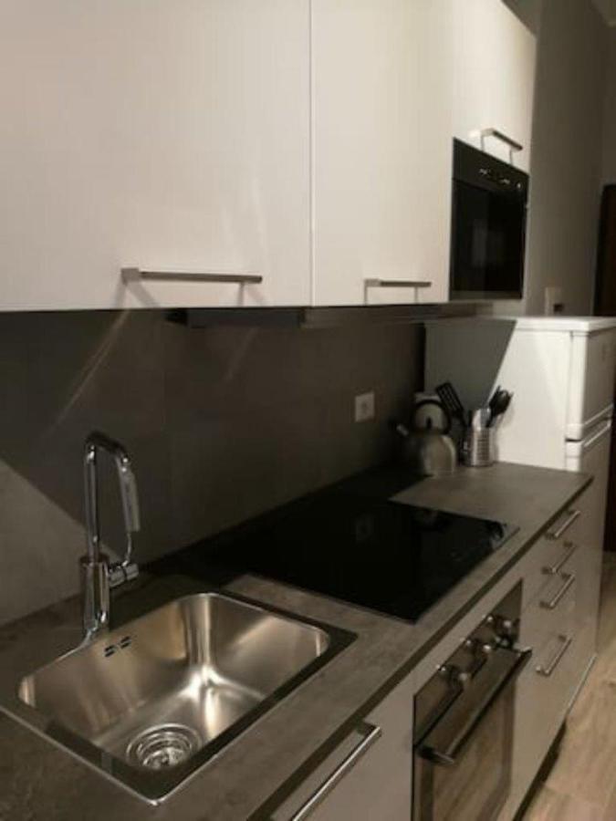 Appartamento Con Grande Terrazzo In Via Lomellina - Lome 527 มิลาน ภายนอก รูปภาพ