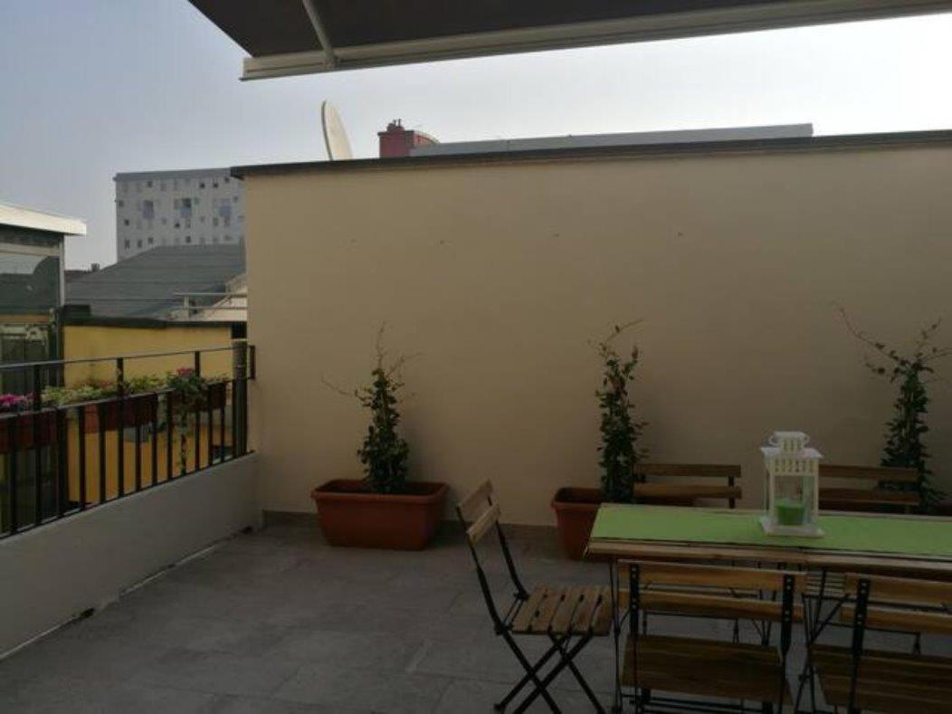 Appartamento Con Grande Terrazzo In Via Lomellina - Lome 527 มิลาน ภายนอก รูปภาพ